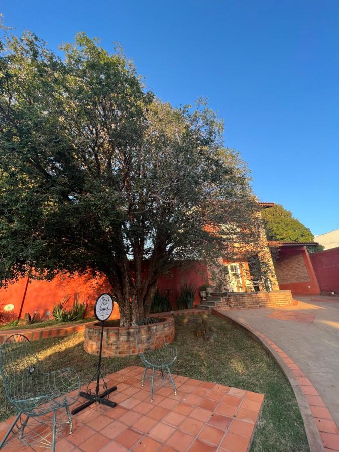 Loft Em Brotas Villa Bagian luar foto